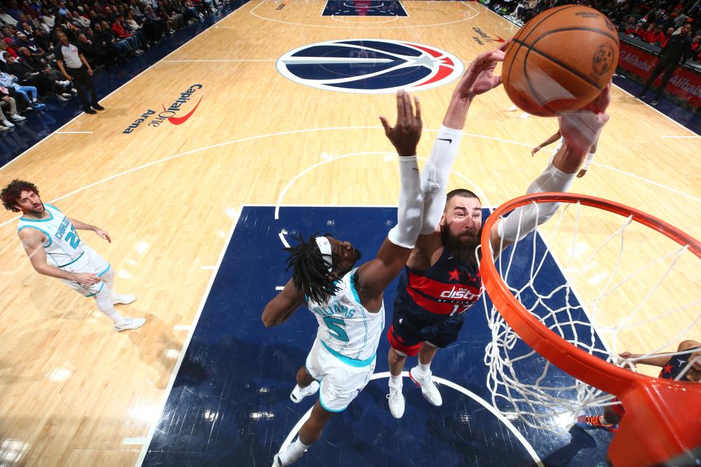 考虑球场的 考虑球场的